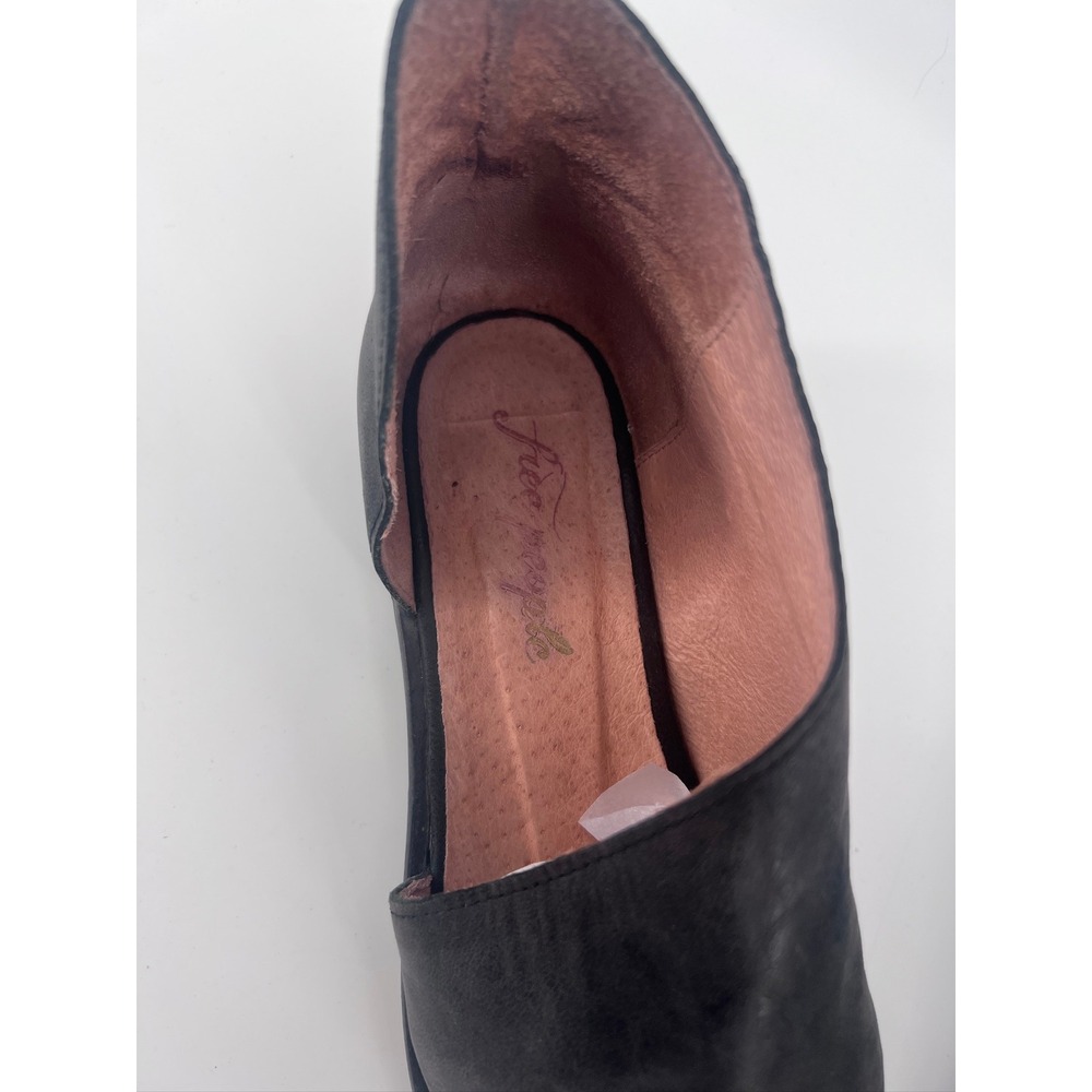 Free People Royale Flat Black Leather Pointed Toe Cutout Shoes EU 39 US 8.5-9 - Picture 3 of 9